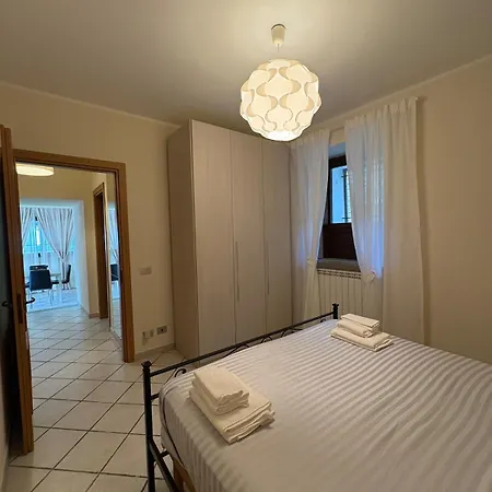 Bikes And The Sea In * Voze