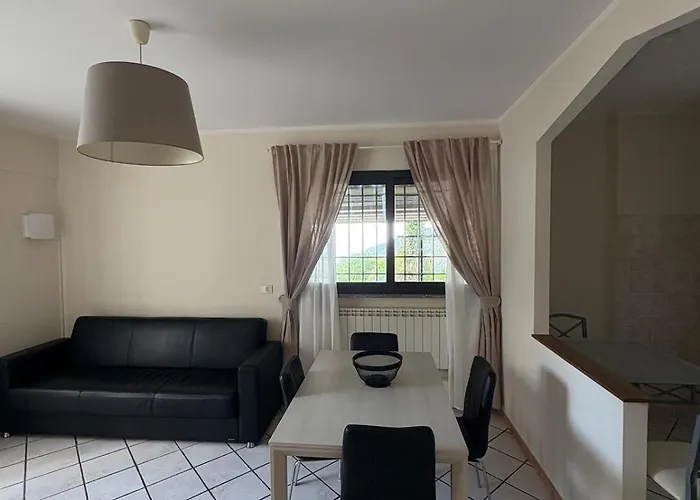 Bikes And The Sea In 아파트