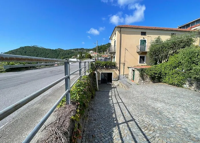 Bikes And The Sea In 아파트 Voze